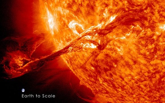 Photomontage de l&#039;éruption solaire du 31. Crédits : NASA/GSFC/SDO.